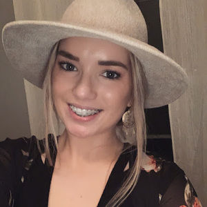 Meet your Posher, Deborah